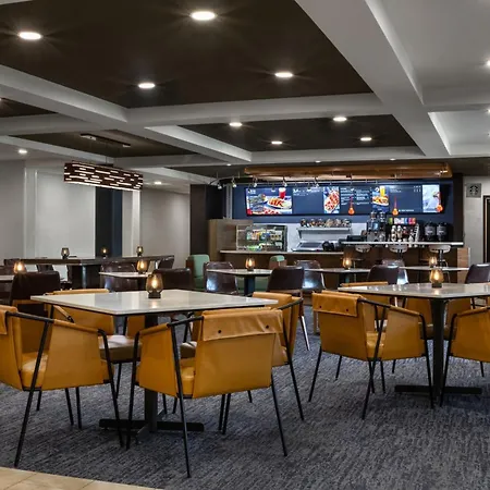 Courtyard By Marriott Anchorage Airport-3